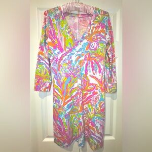 Lilly Pulitzer Christie V-Neck T-Shirt Dress Size Small Never worn.